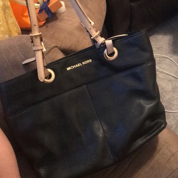 Michael Kors Handbags - Michael Kors Purse